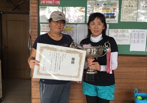 ノービス優勝　大和田野さん・熊澤さん