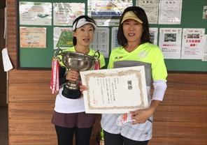 ノービス優勝　森さん・熊本さん